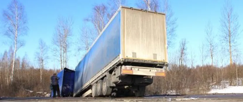 What Should You Do Immediately After a Semi-Truck Accident in Harvey, LA?